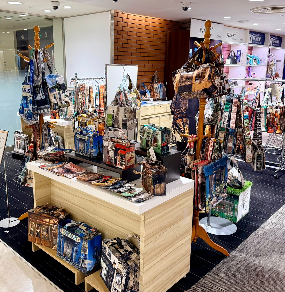 【マロン・ブイー】2025年12月のイベント情報