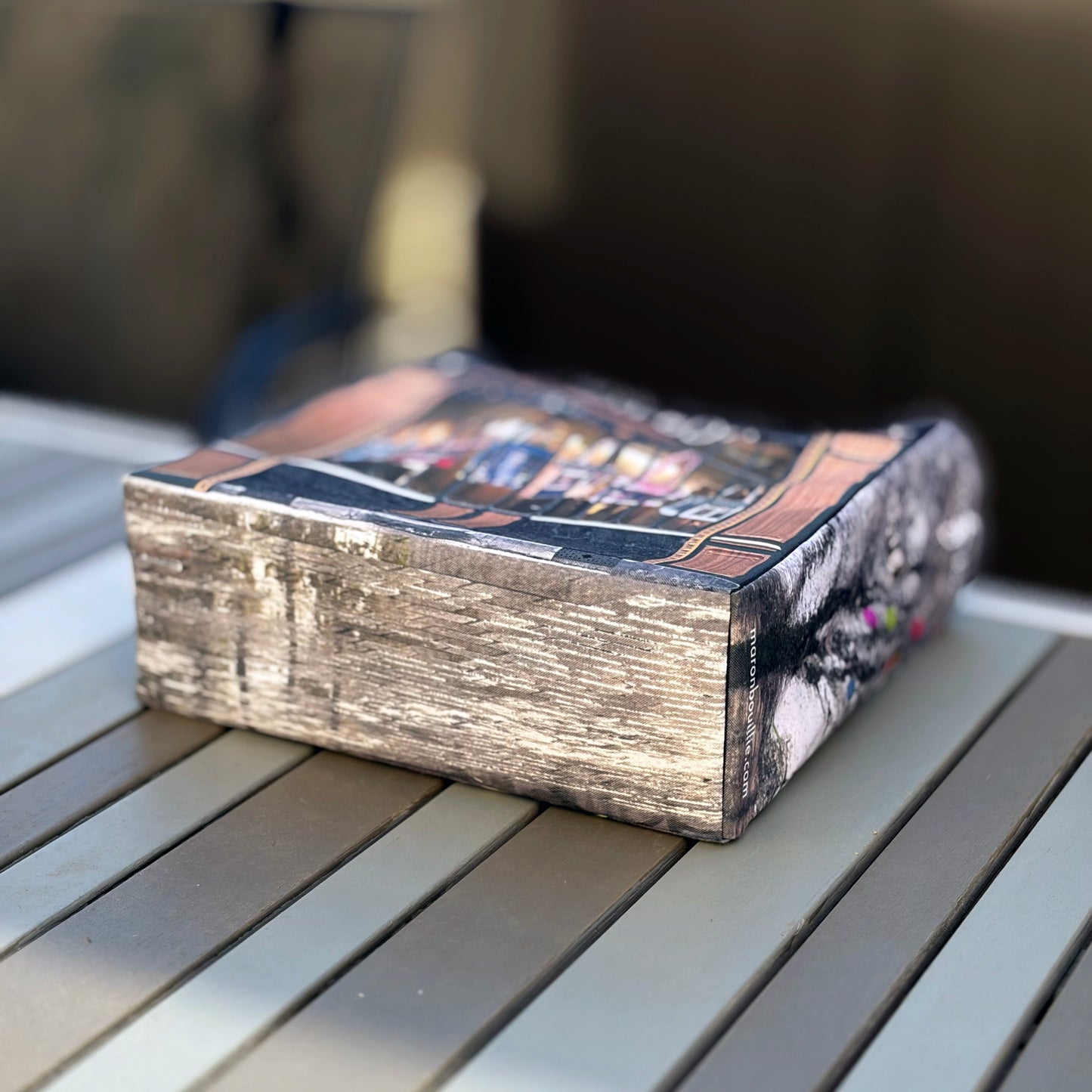 【パリ柄】イヤーバッグ 2026 | マロンブイー