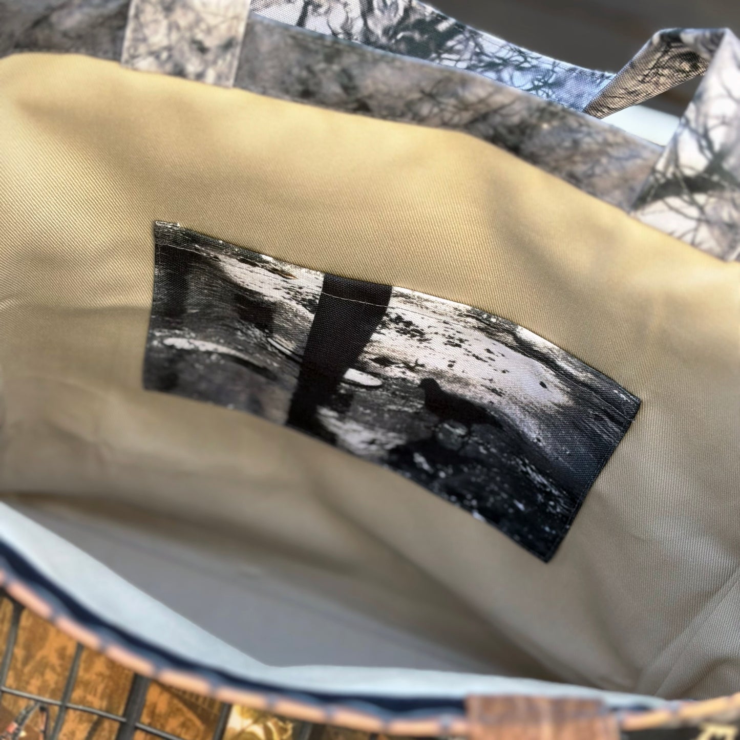 【パリ柄】イヤーバッグ 2026 | マロンブイー