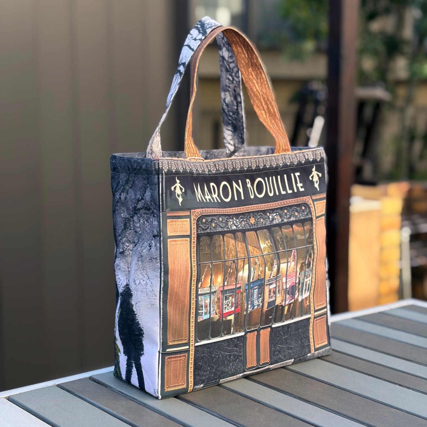 【パリ柄】イヤーバッグ 2026 | マロンブイー