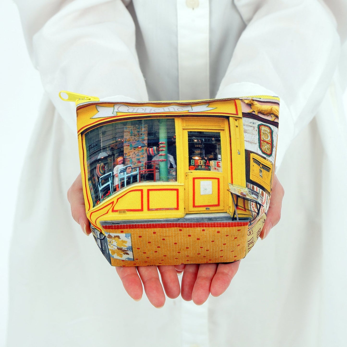 【パリ柄】【タグ無し、又は展示品】マチ付きポーチ vert（グリーン） | マロンブイー
