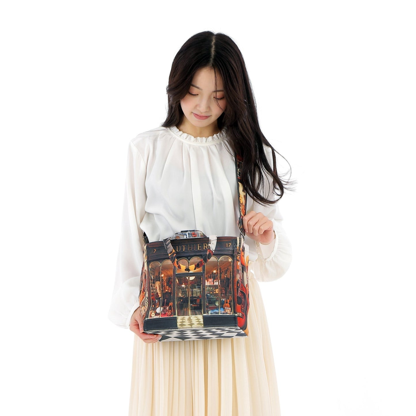 【パリ柄】【タグ無し、又は展示品】ファスナー付きレトロバッグ（小）（Luthier/楽器屋） | マロンブイー
